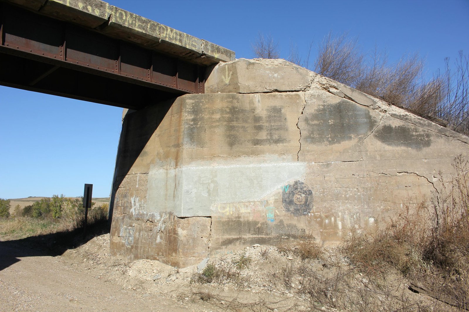 North abutment